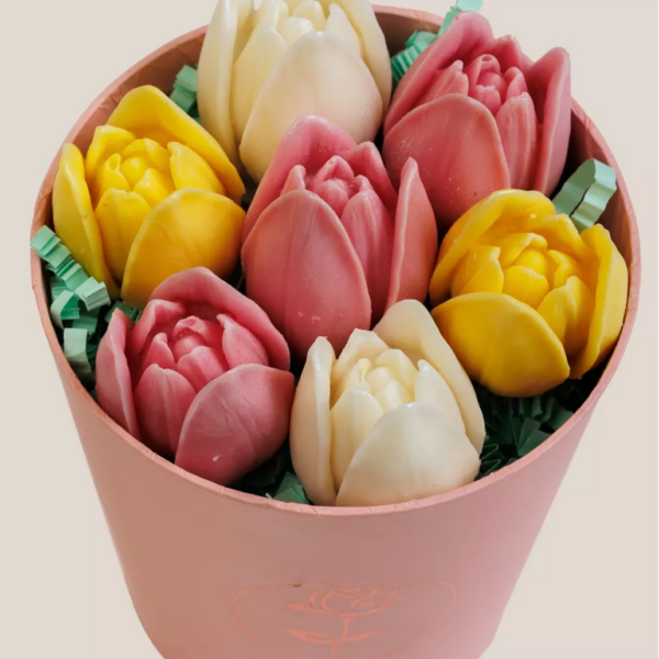 Košík čokoládových tulipánov
